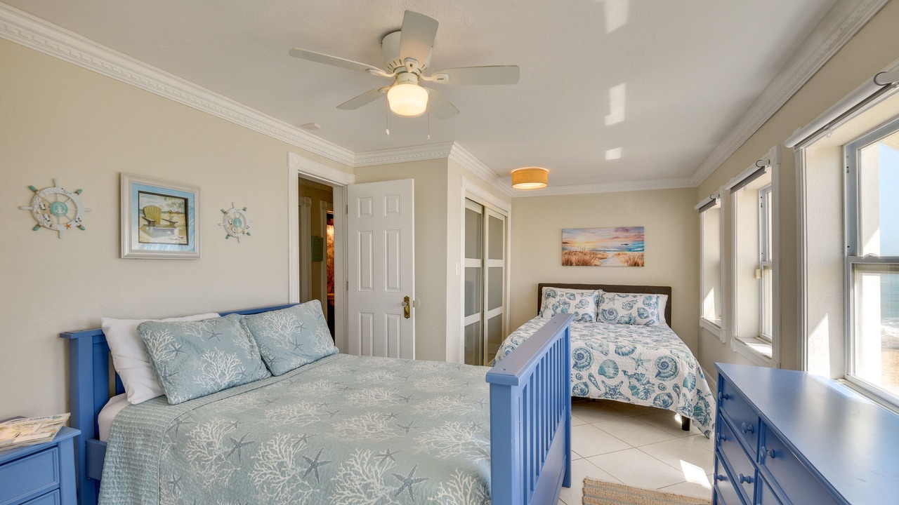 Photo of Others in Painters Hill