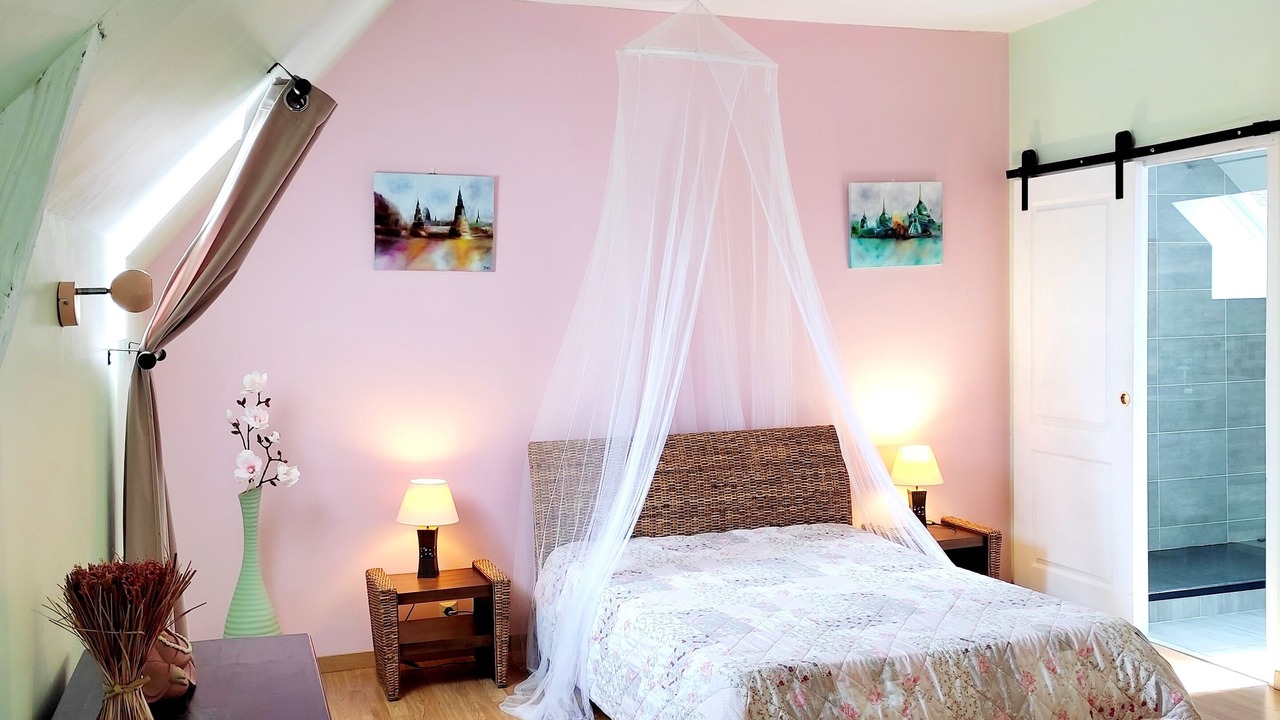 Photo of Bedroom in Hirel