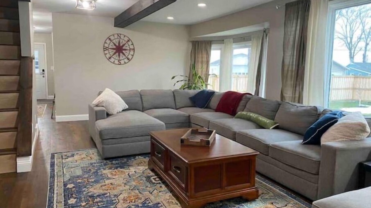 Photo of Livingroom in Central Square