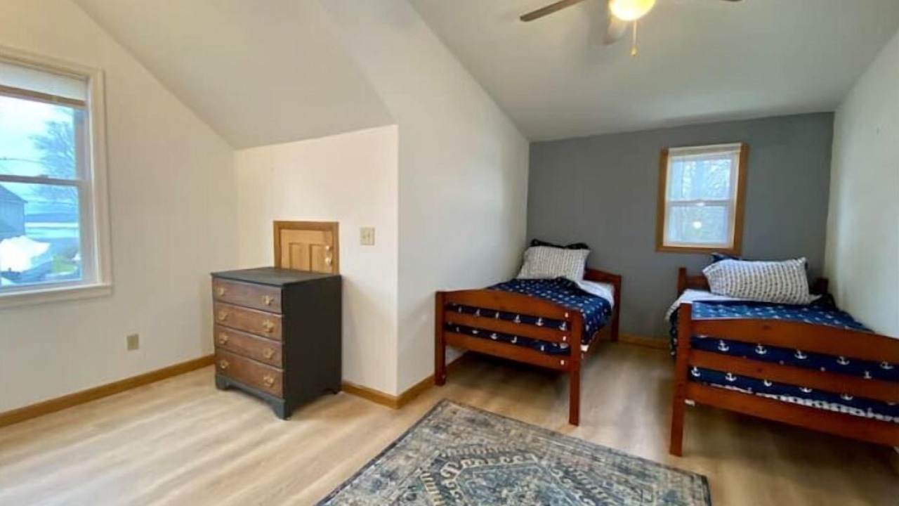 Photo of Bedroom in Central Square