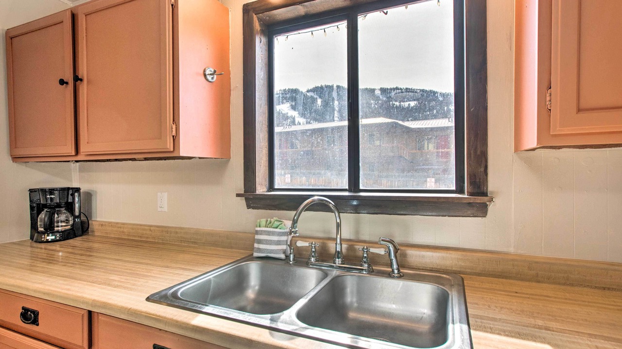 Photo of Kitchen in Red River