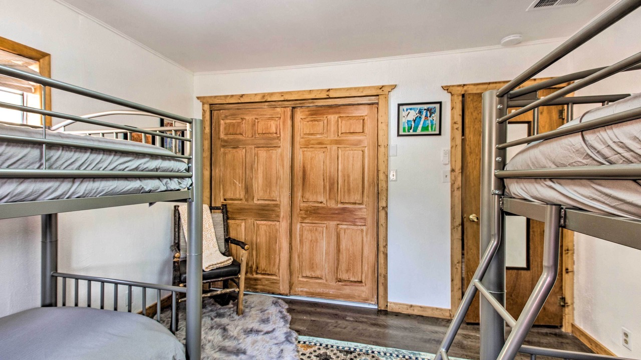 Photo of Bedroom in Red River