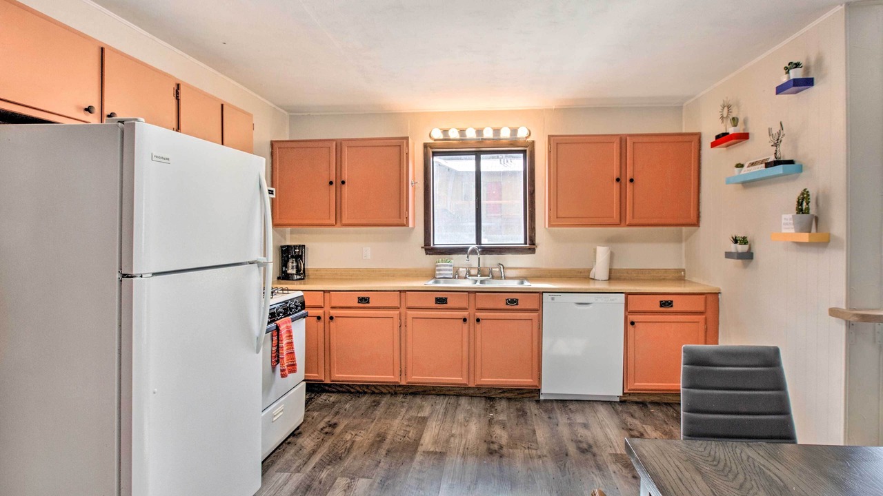 Photo of Kitchen in Red River