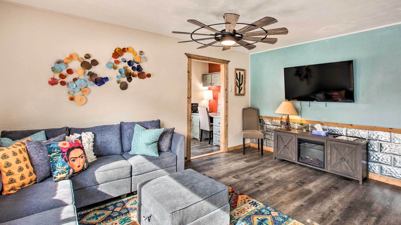Photo of Livingroom in Red River