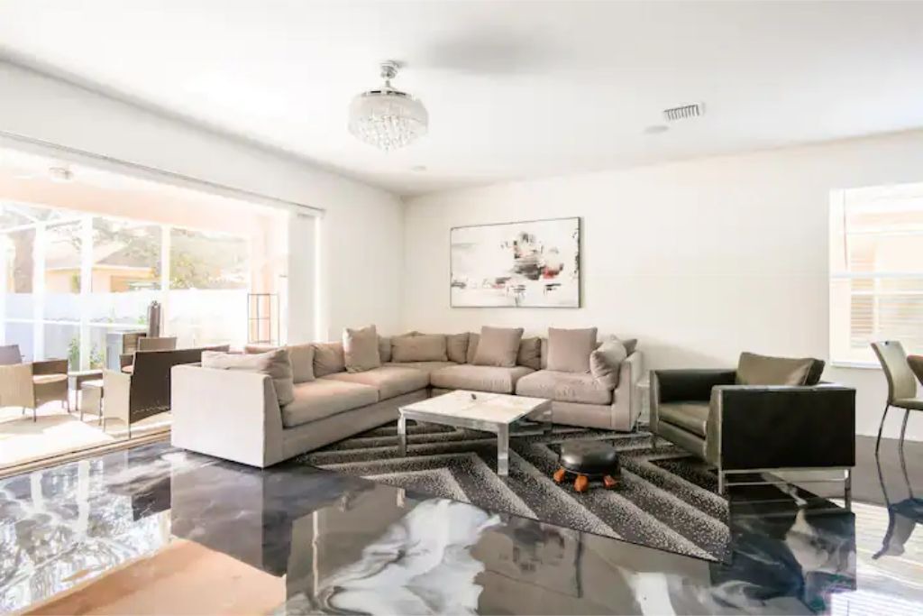 Photo of Livingroom in Riverview