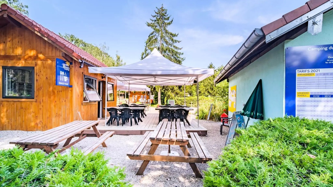 Photo of Outdoor in Leval