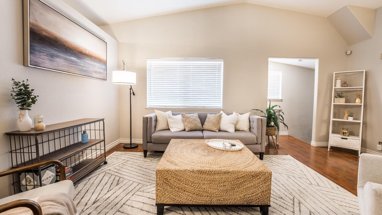 Photo of Livingroom in Summerlin