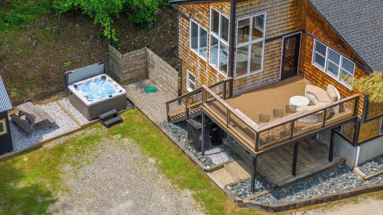 Photo of Patio Balcony in Bridgewater Corners