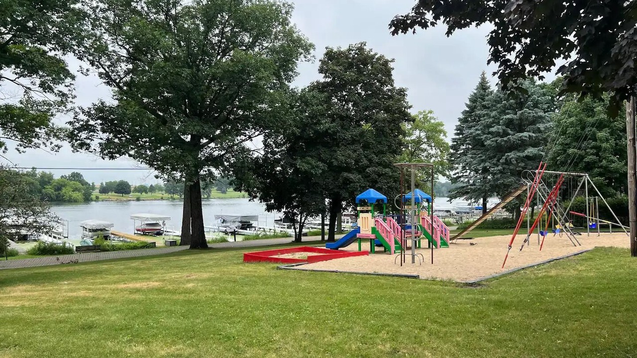 Photo of Others in Delavan Lake