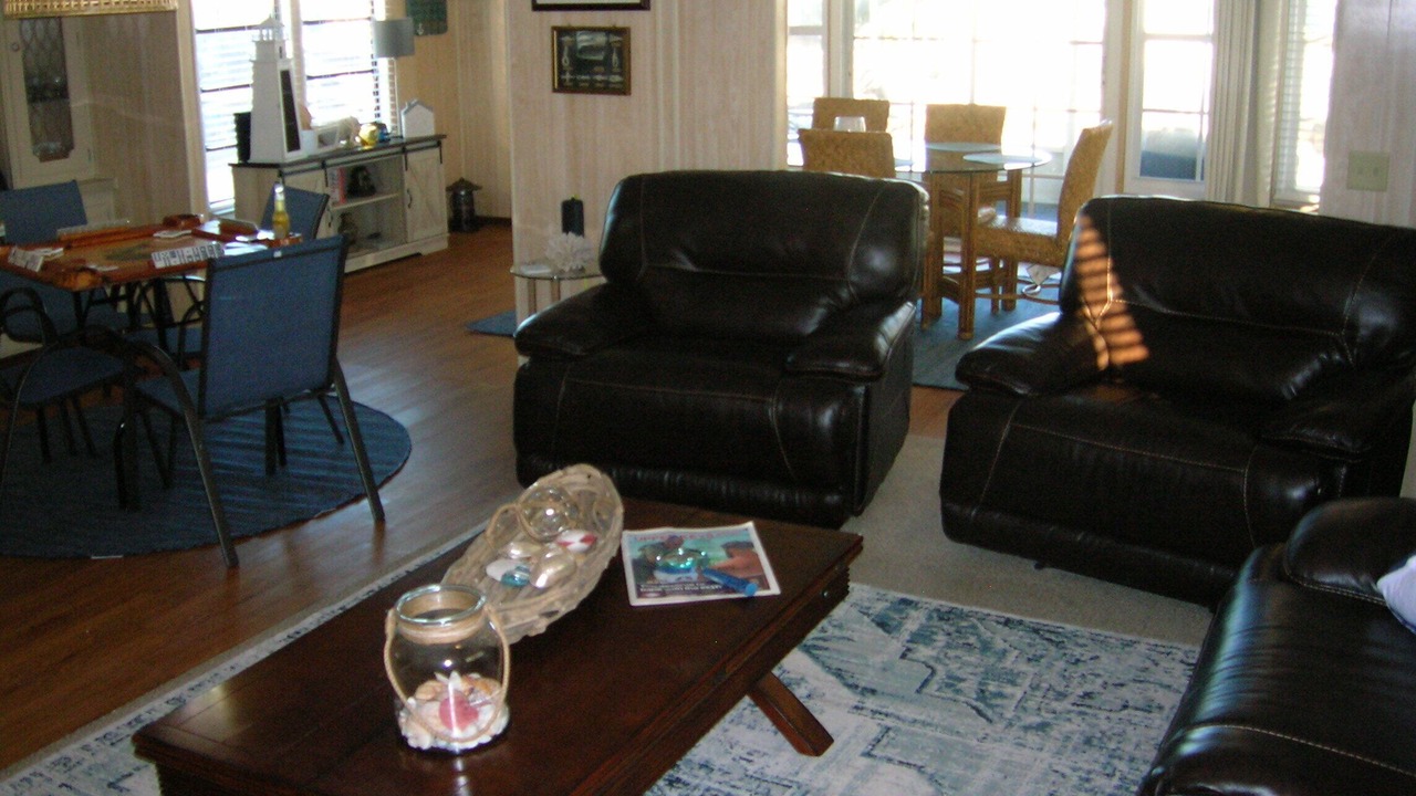 Photo of Livingroom in Sexton Cove Estates