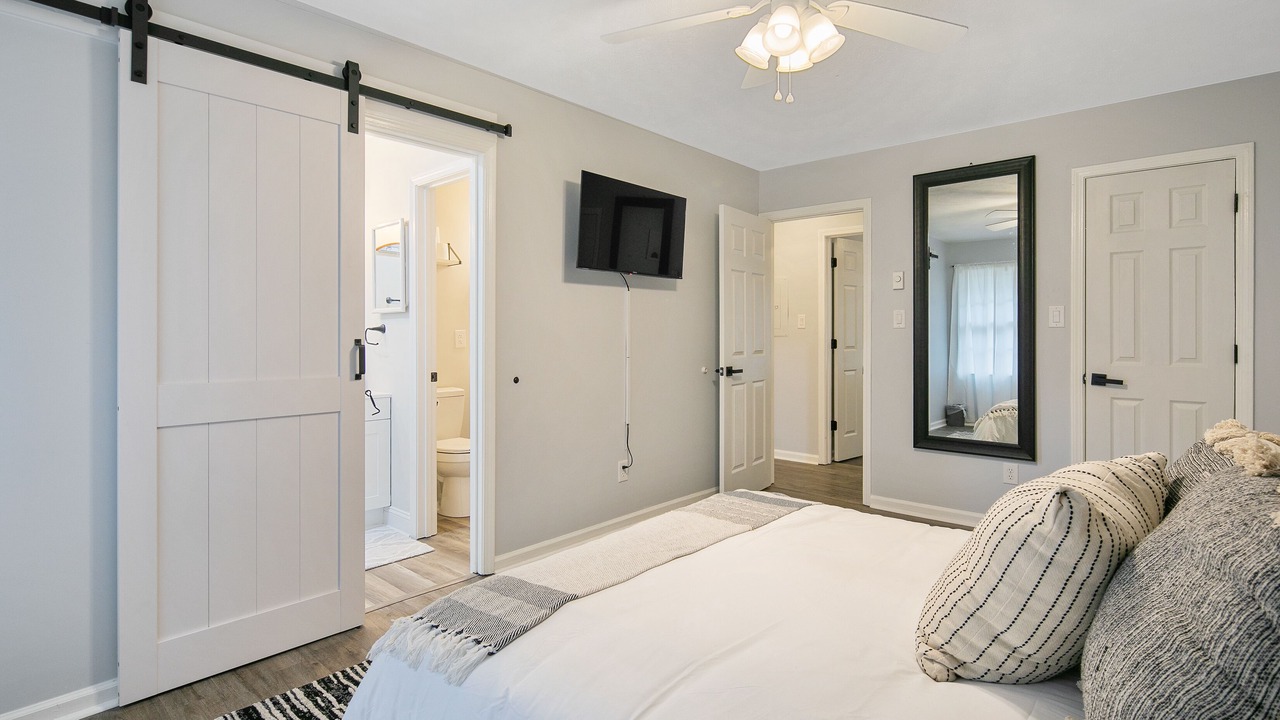 Photo of Bedroom in South View