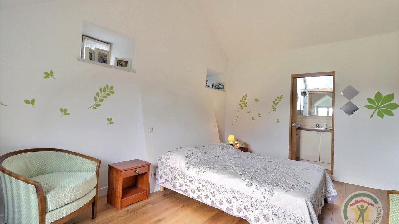 Photo of Bedroom in Baguer-Morvan