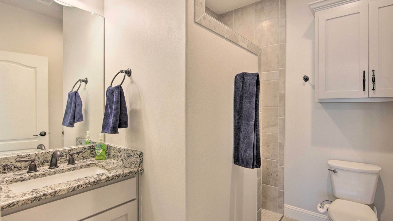 Photo of Bathroom in Hemphill