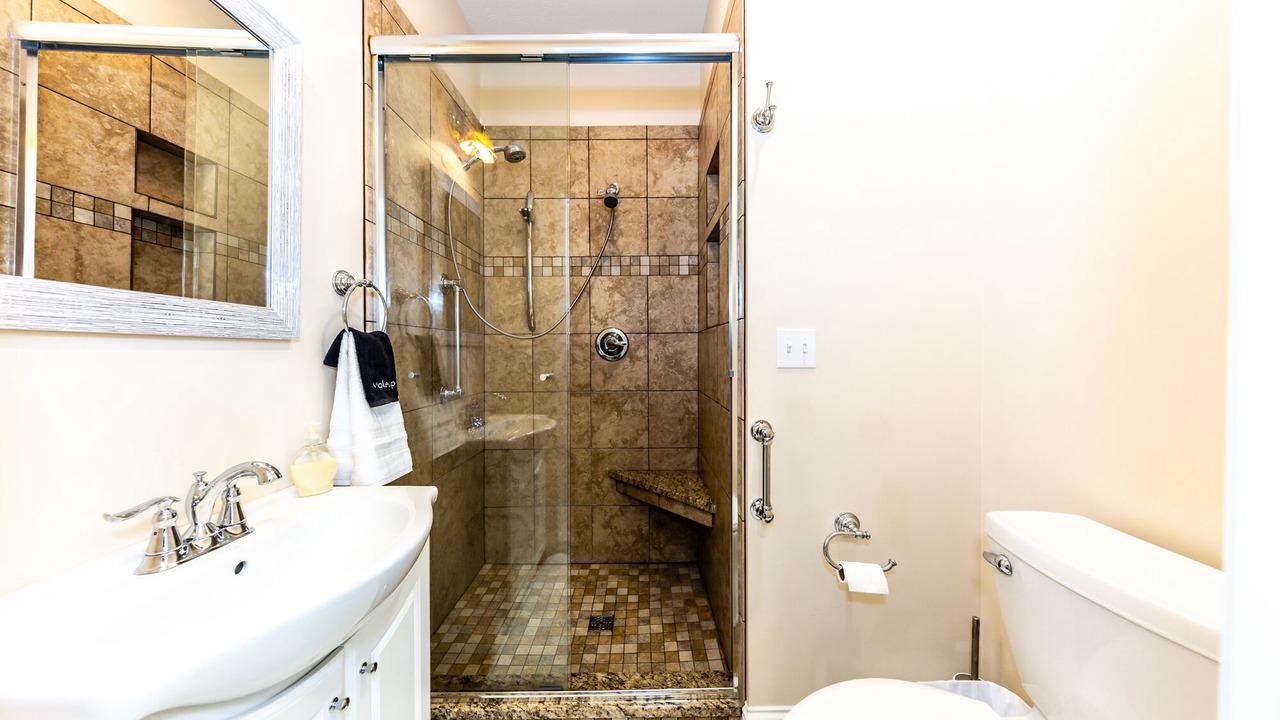 Photo of Bathroom in Marion