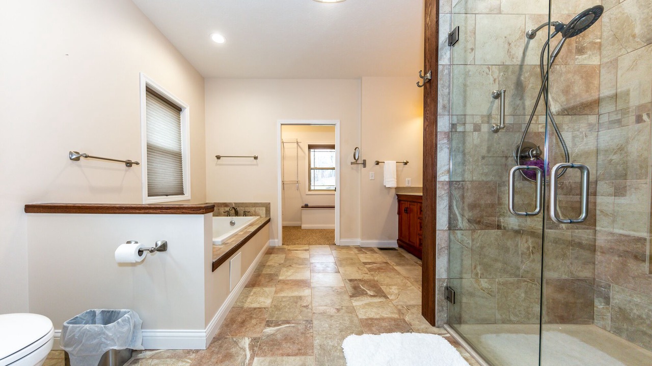 Photo of Bathroom in Marion