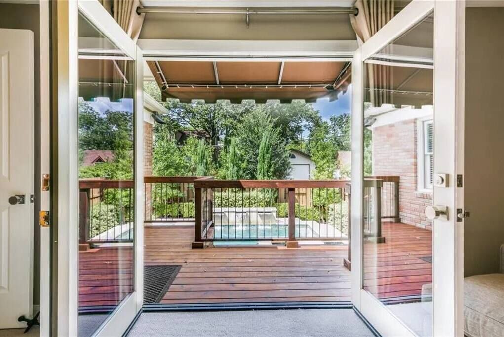 Photo of Patio Balcony in Hollywood - Santa Monica