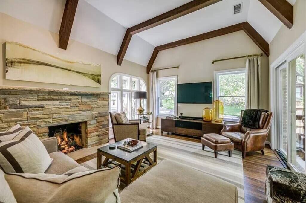 Photo of Livingroom in Hollywood - Santa Monica