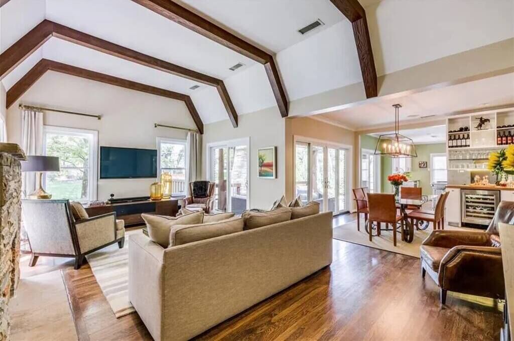Photo of Livingroom in Hollywood - Santa Monica
