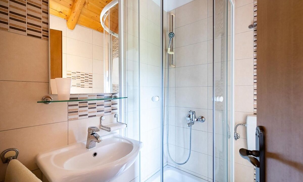 Photo of Bathroom in Mihanici