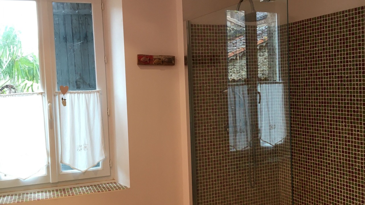 Photo of Bathroom in Lautrec