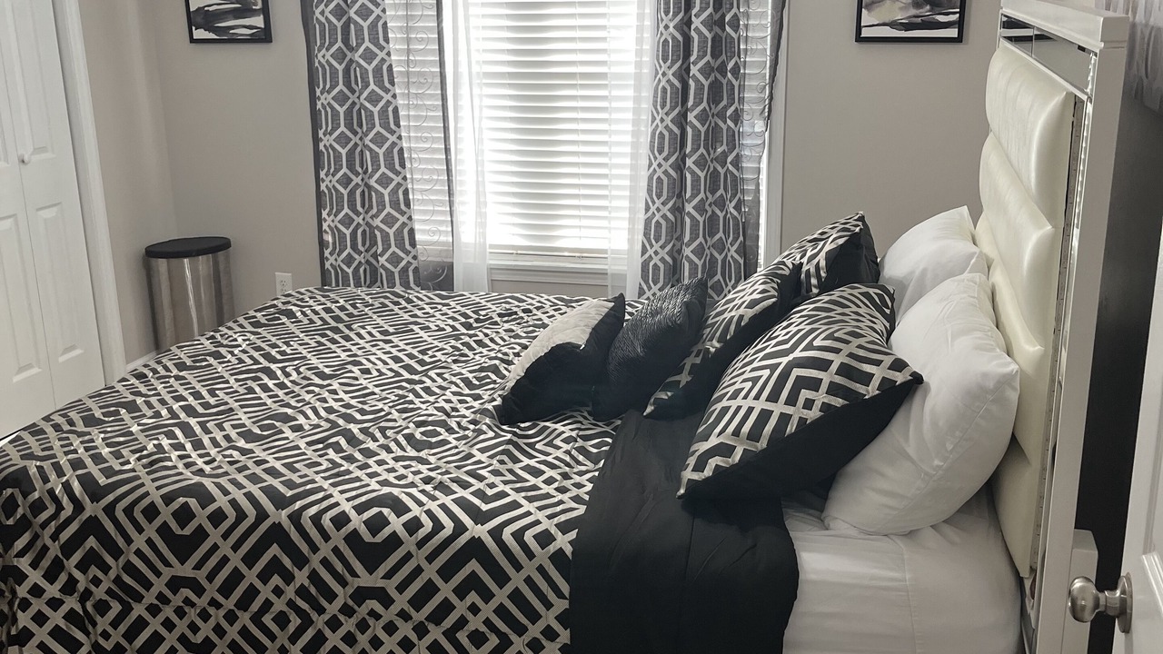 Photo of Bedroom in Hinesville