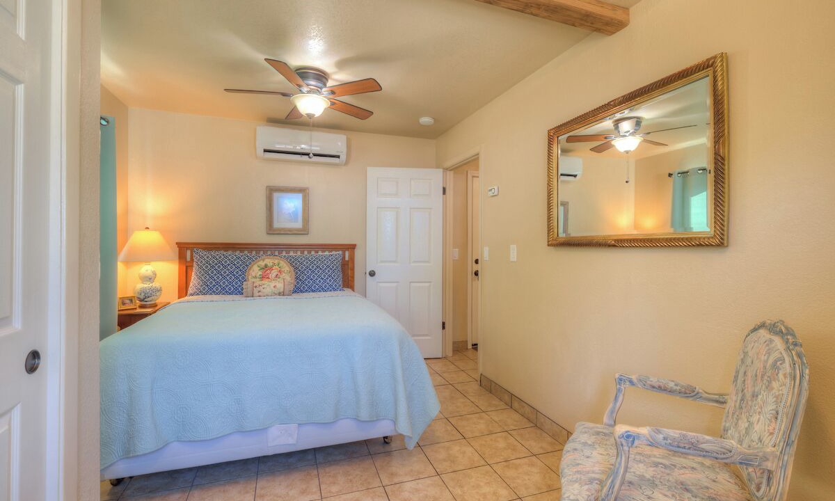 Photo of Bedroom in Oroville