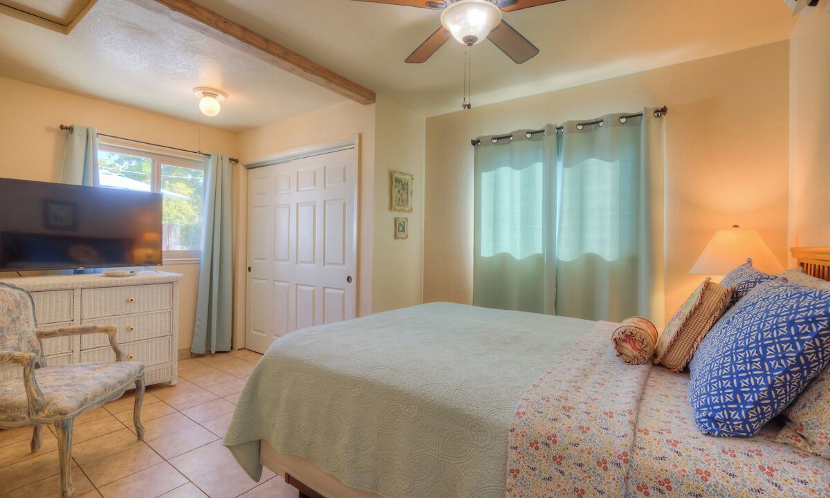 Photo of Bedroom in Oroville