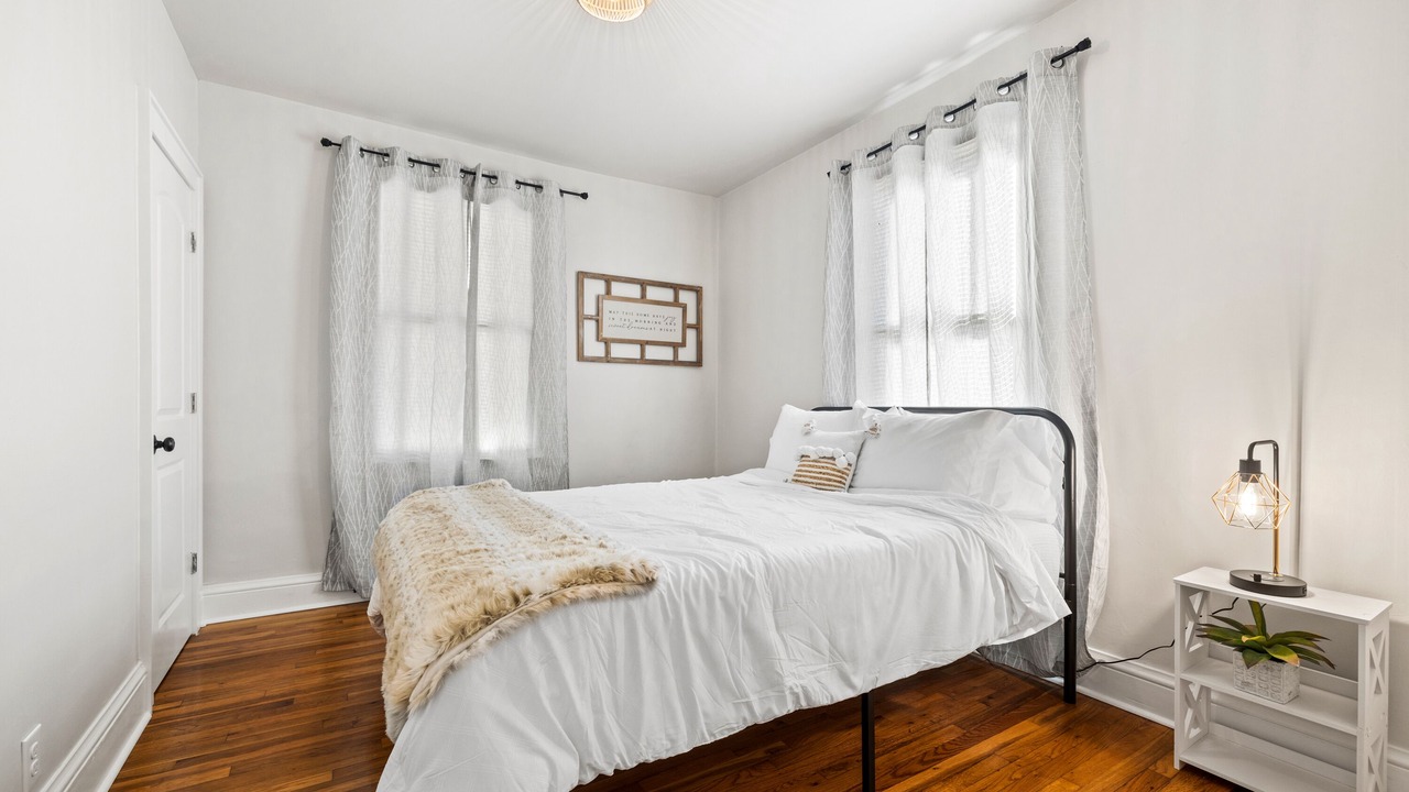 Photo of Bedroom in Knoxville
