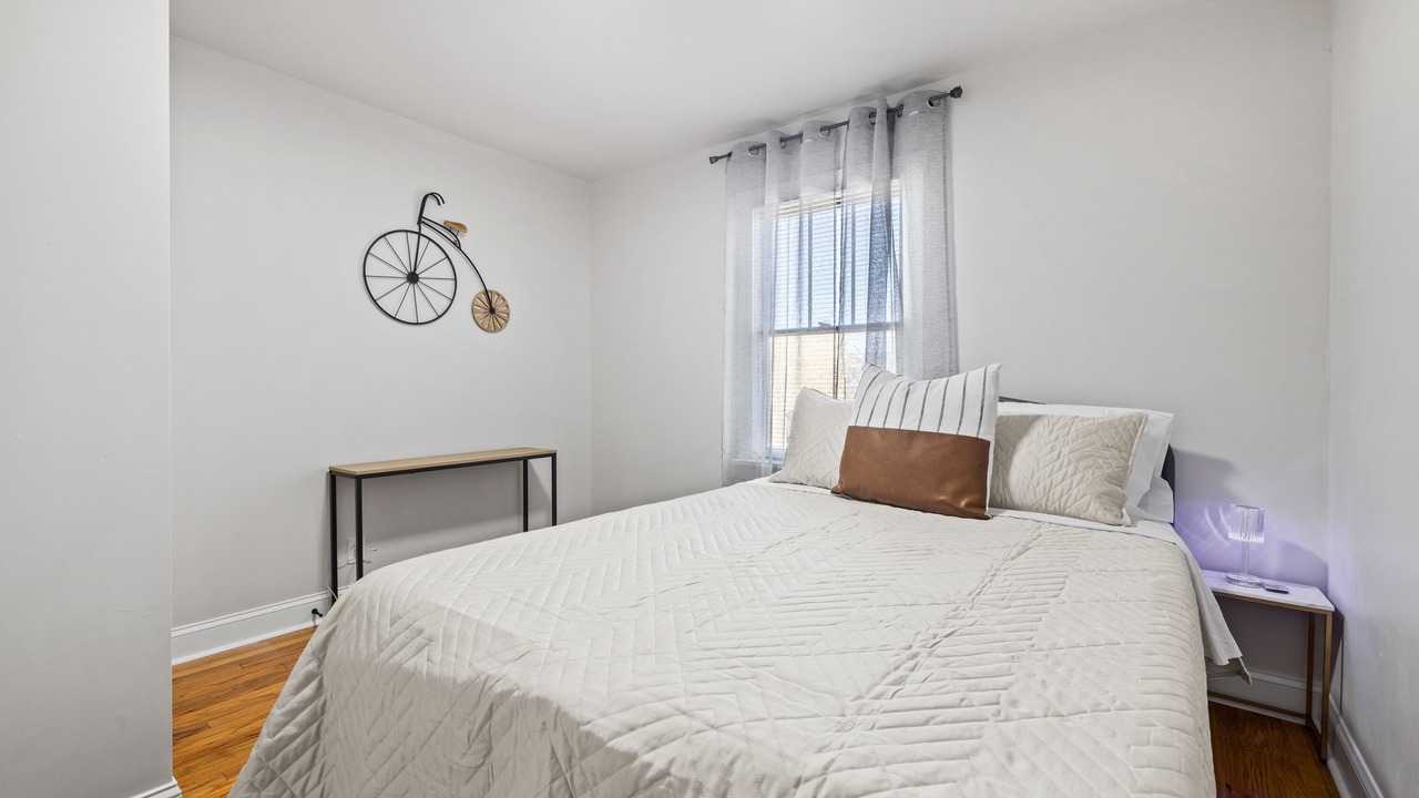 Photo of Bedroom in Knoxville