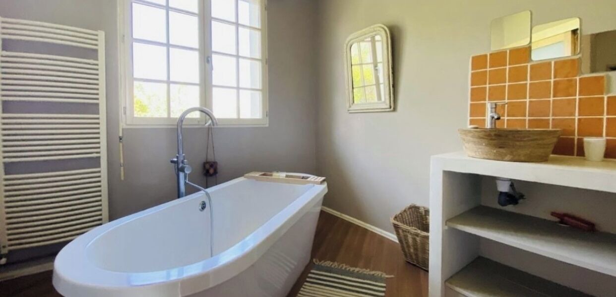 Photo of Bathroom in Saint-Ambroix