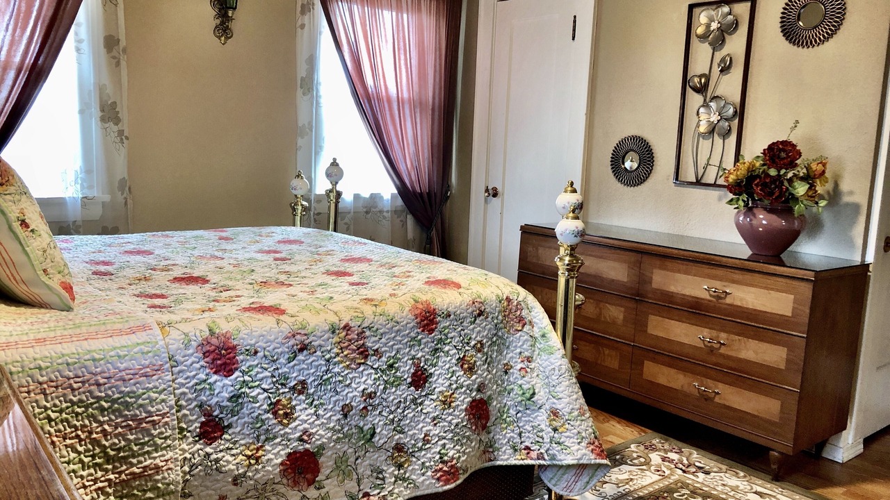 Photo of Bedroom in Austintown