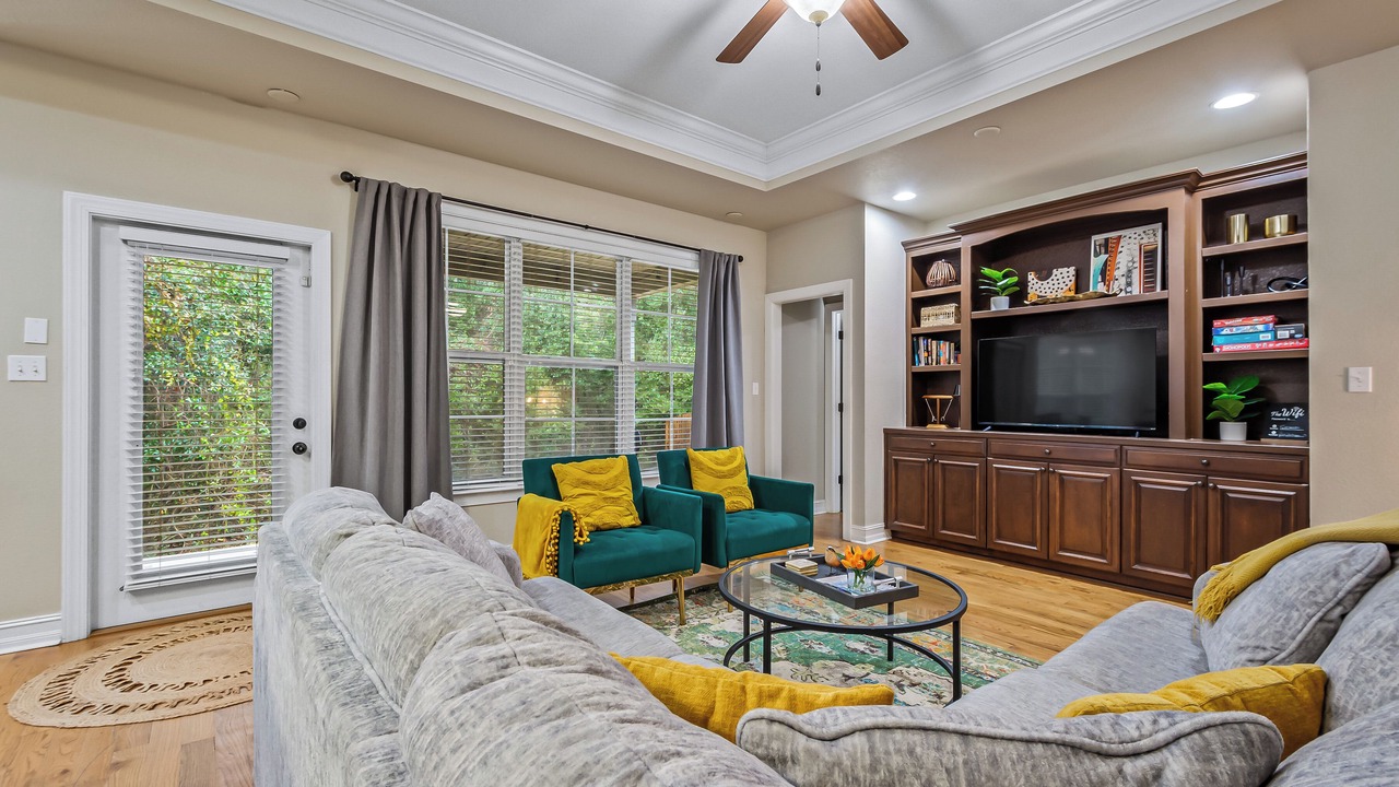 Photo of Livingroom in Tallahassee