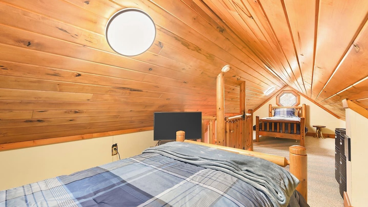 Photo of Bedroom in Thayerville