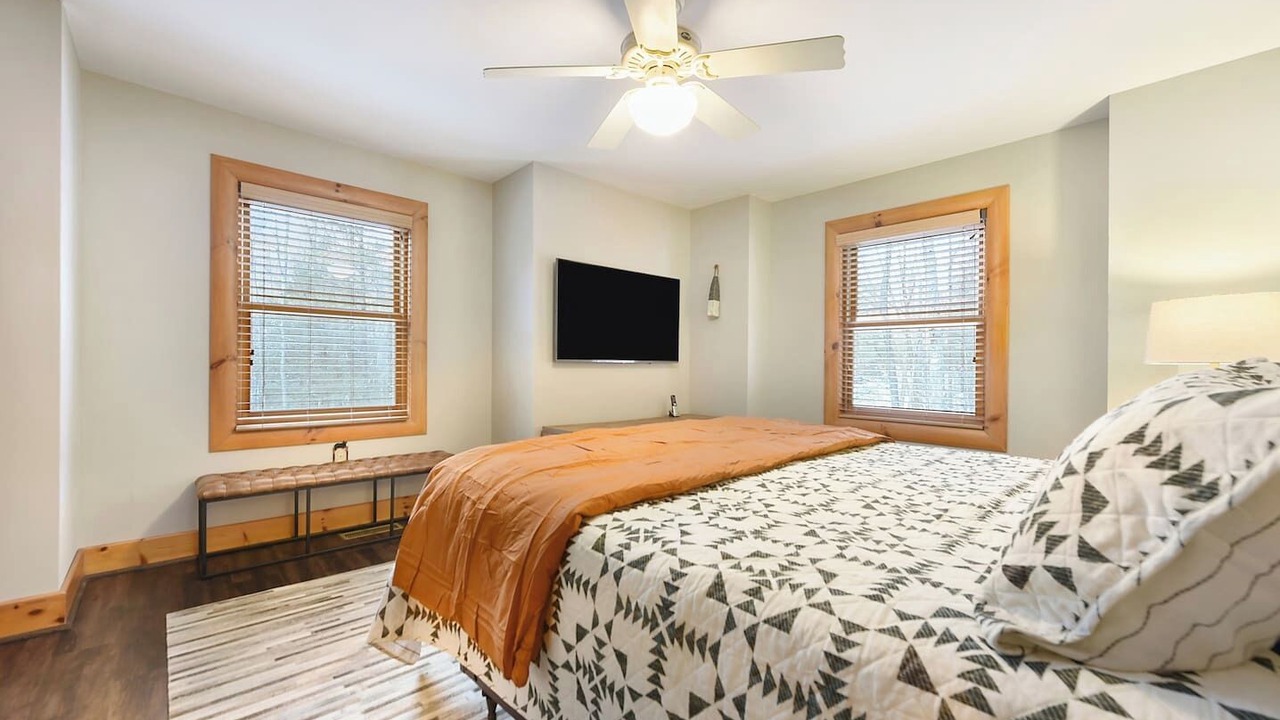 Photo of Bedroom in Thayerville