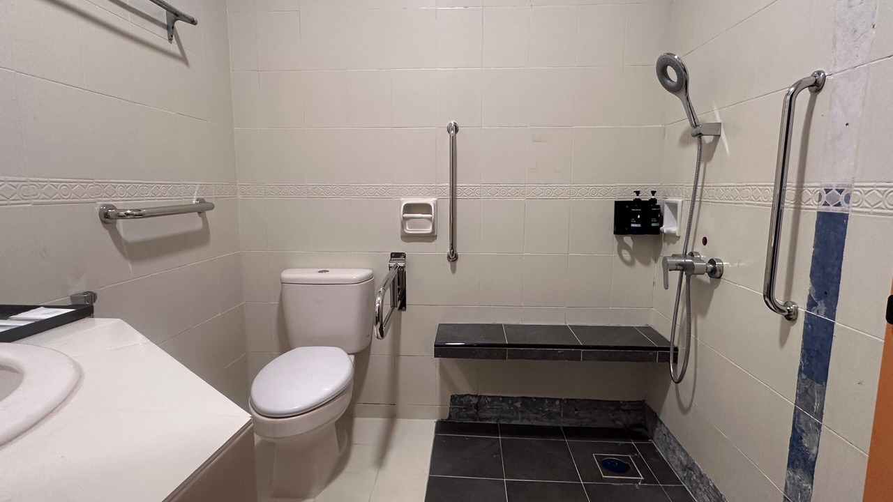 Photo of Bathroom in Siginting