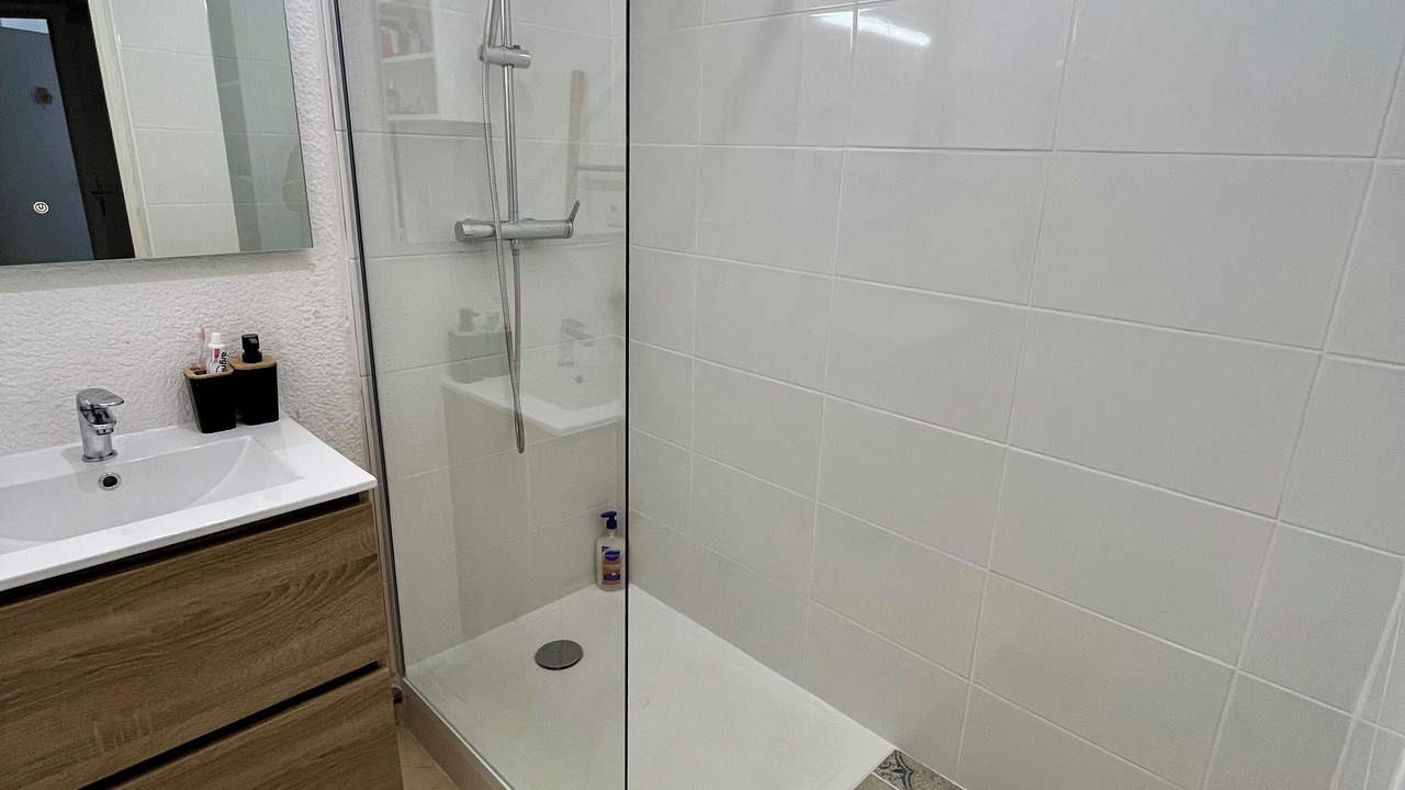 Photo of Bathroom in Celleneuve