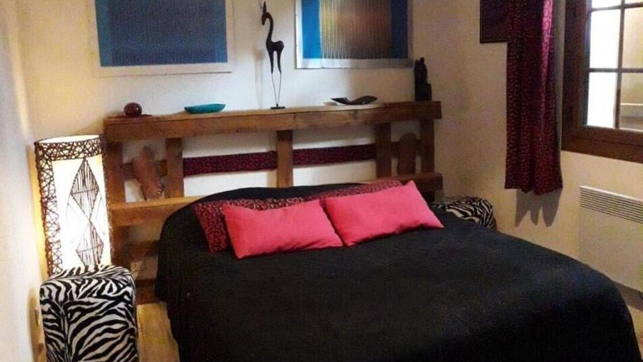 Photo of Bedroom in Le Merlerault