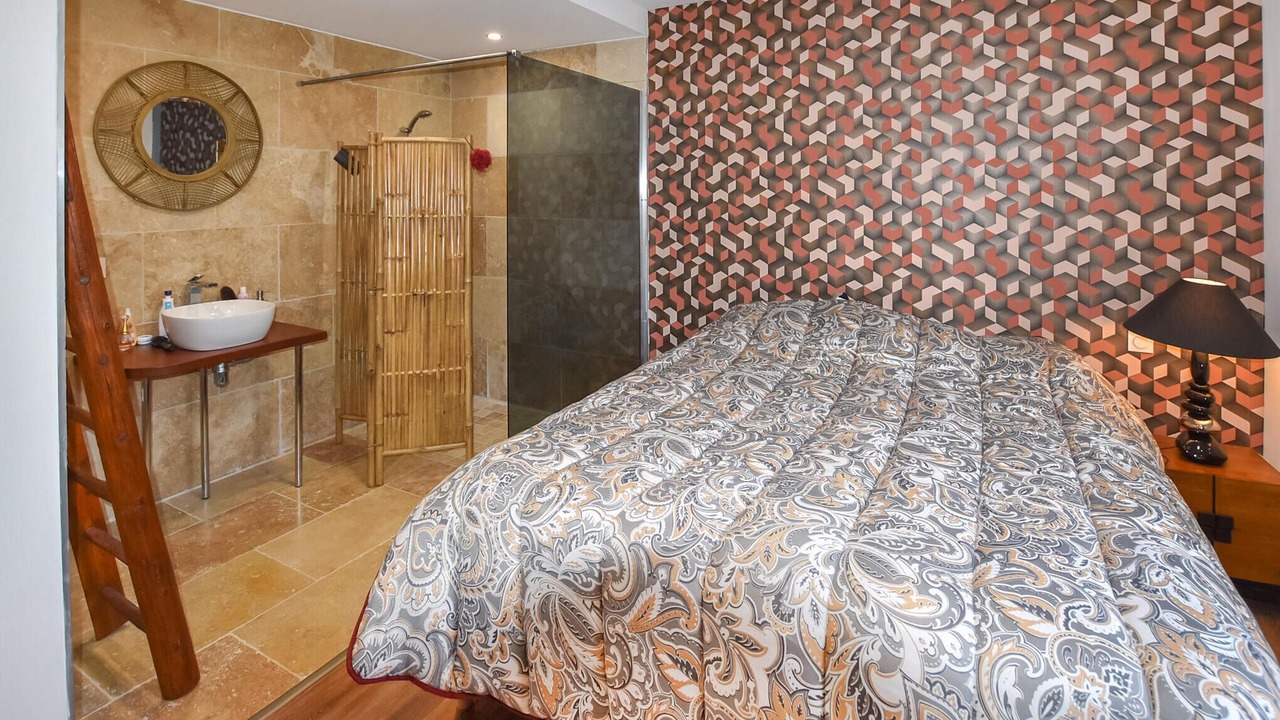 Photo of Others in Propiac