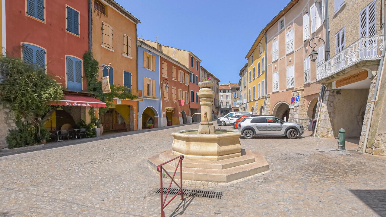 Photo of Others in Propiac