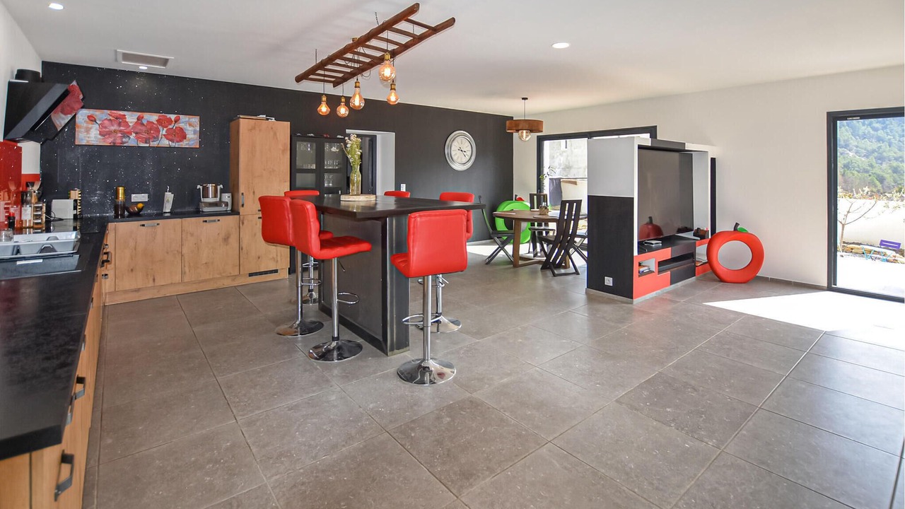 Photo of Others in Propiac