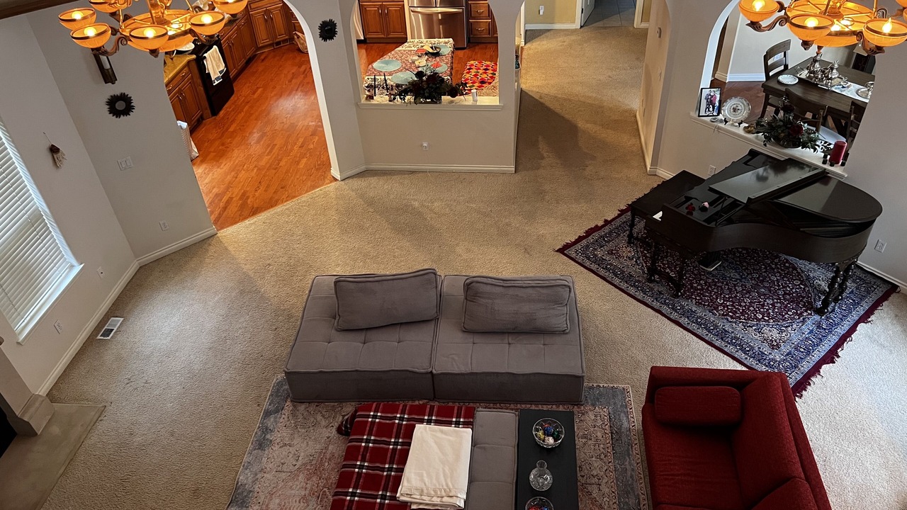 Photo of Livingroom in Smokey Point