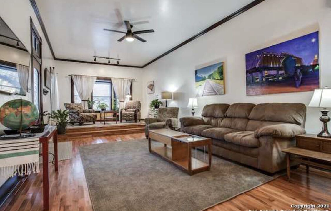 Photo of Livingroom in Denver Heights