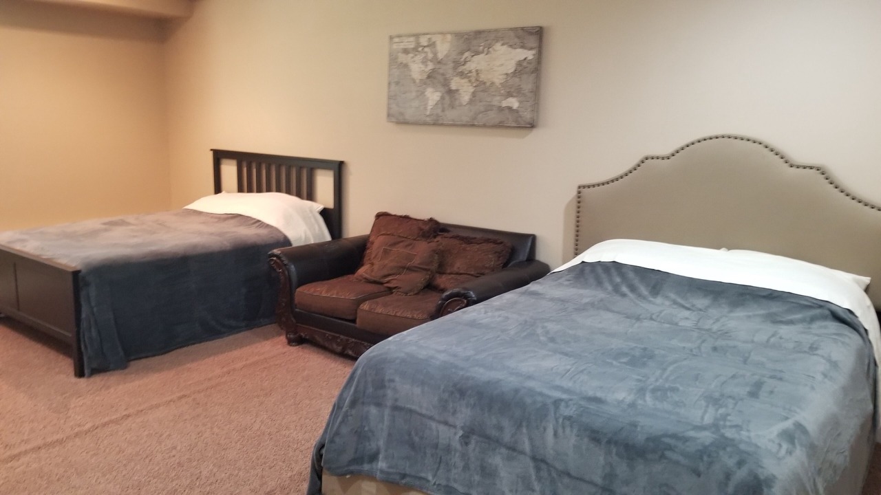 Photo of Bedroom in Powellhurst-Gilbert