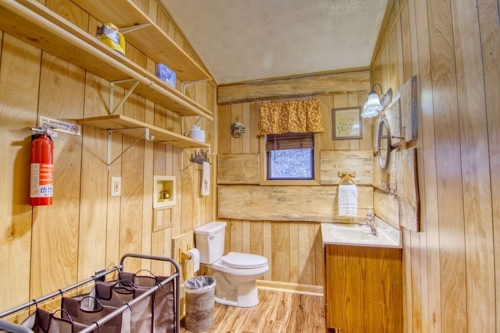 Photo of Bathroom in Cosby