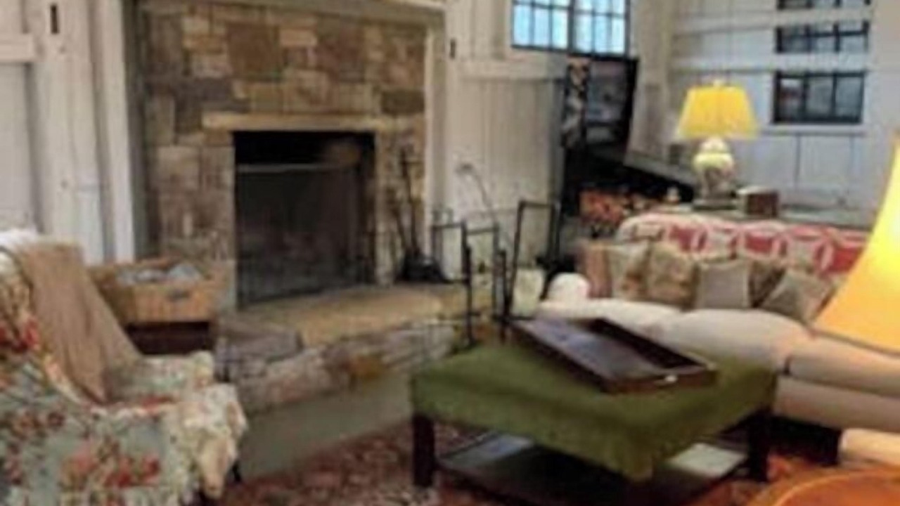 Photo of Livingroom in Falmouth