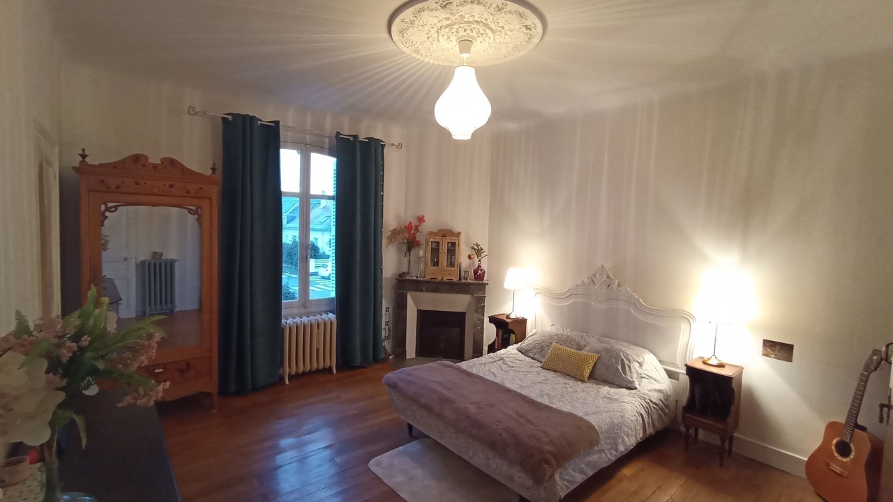 Photo of Bedroom in Saint-Cyr-sur-Loire