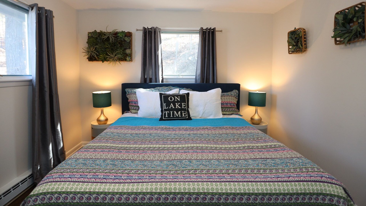 Photo of Bedroom in Hammondsport