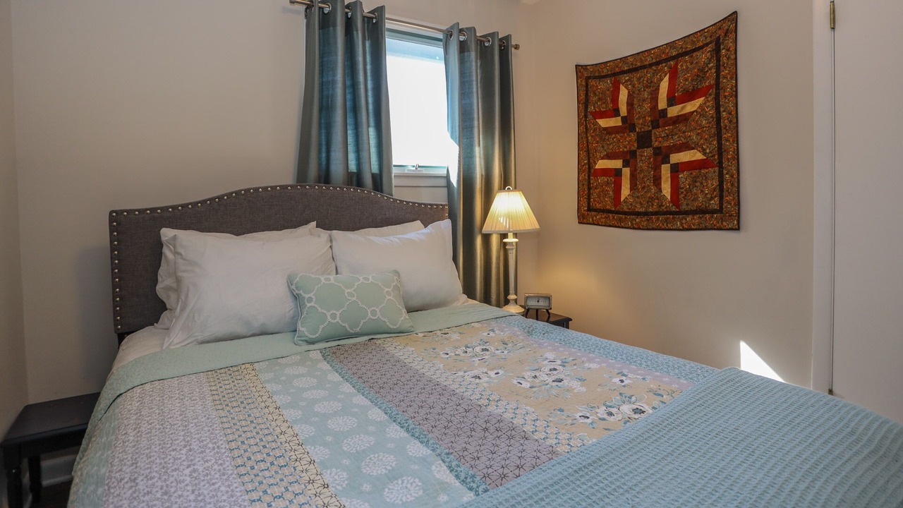 Photo of Bedroom in Hammondsport
