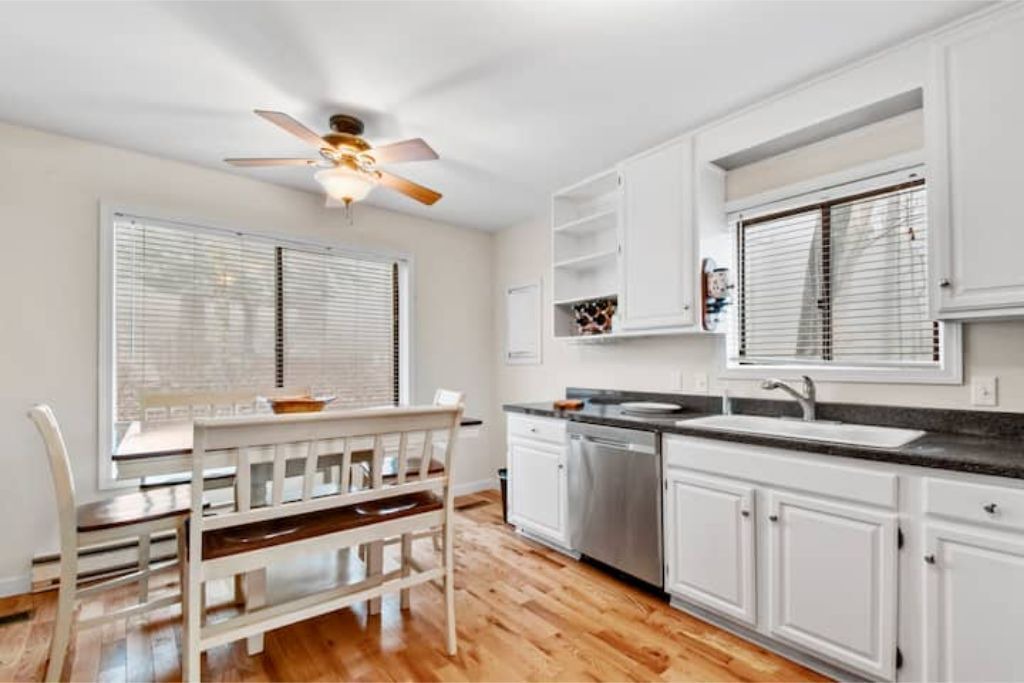 Photo of Kitchen in Roseland
