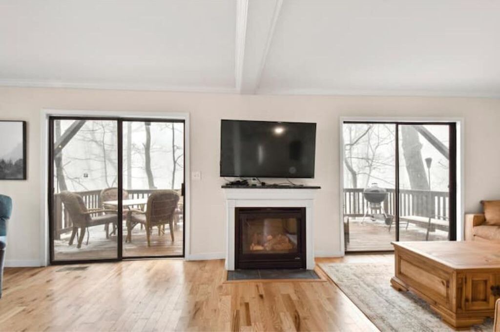 Photo of Livingroom in Roseland